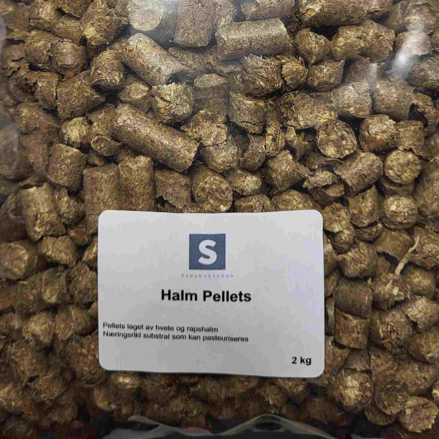Pellets av halm er laget av hvete- eller rapshalm. Substrat.