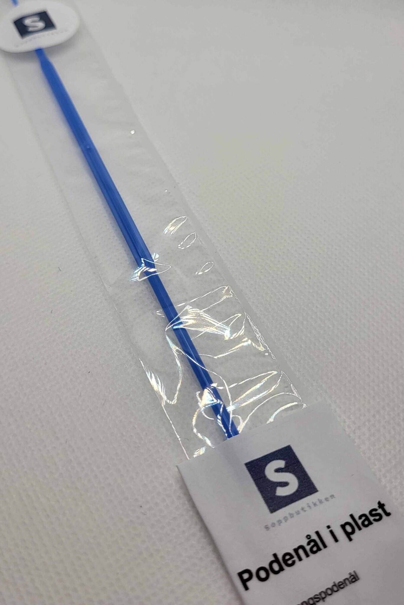 Sterile engangspodenåler i plast med 10 mikroliter øye. Totallengde: 200 mm