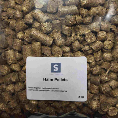 Pellets av halm er laget av hvete- eller rapshalm.  Substrat.